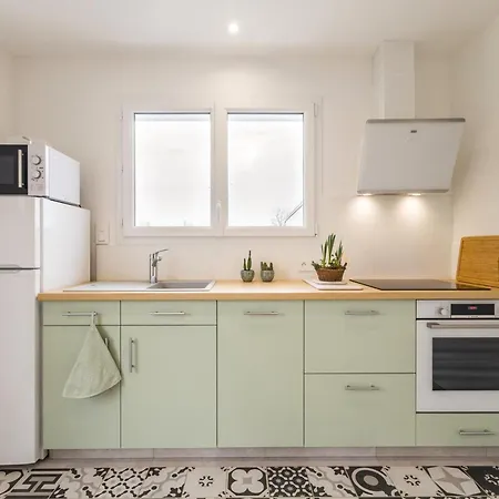 Au Calme Avec Jardin Et Parking Pratique - Fr-1-306-1335 Villeneuve-en-Retz