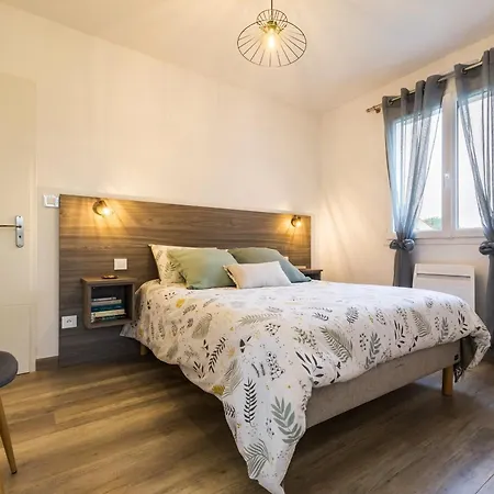 Au Calme Avec Jardin Et Parking Pratique - Fr-1-306-1335 Villeneuve-en-Retz