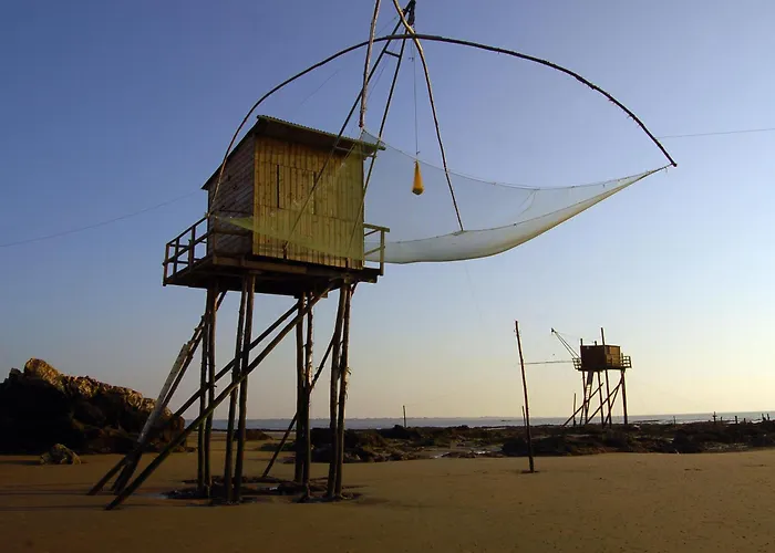 Дом отдыха Au Calme Avec Jardin Et Parking Pratique - Fr-1-306-1335 Villeneuve-en-Retz